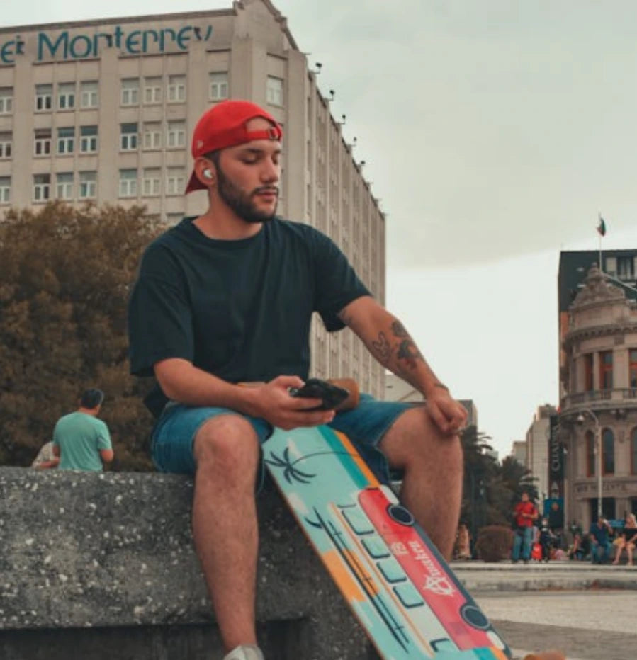 Lukas S.